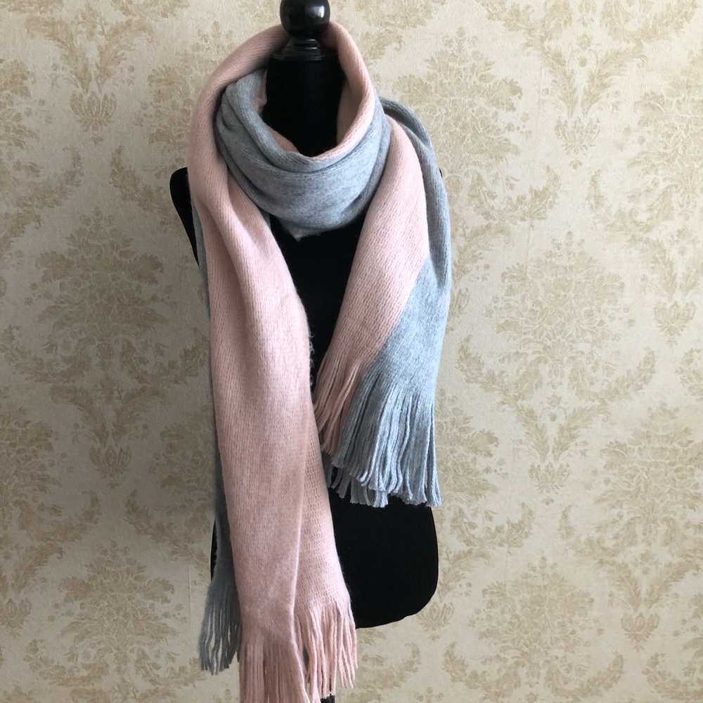 NWOT F&F large scarf